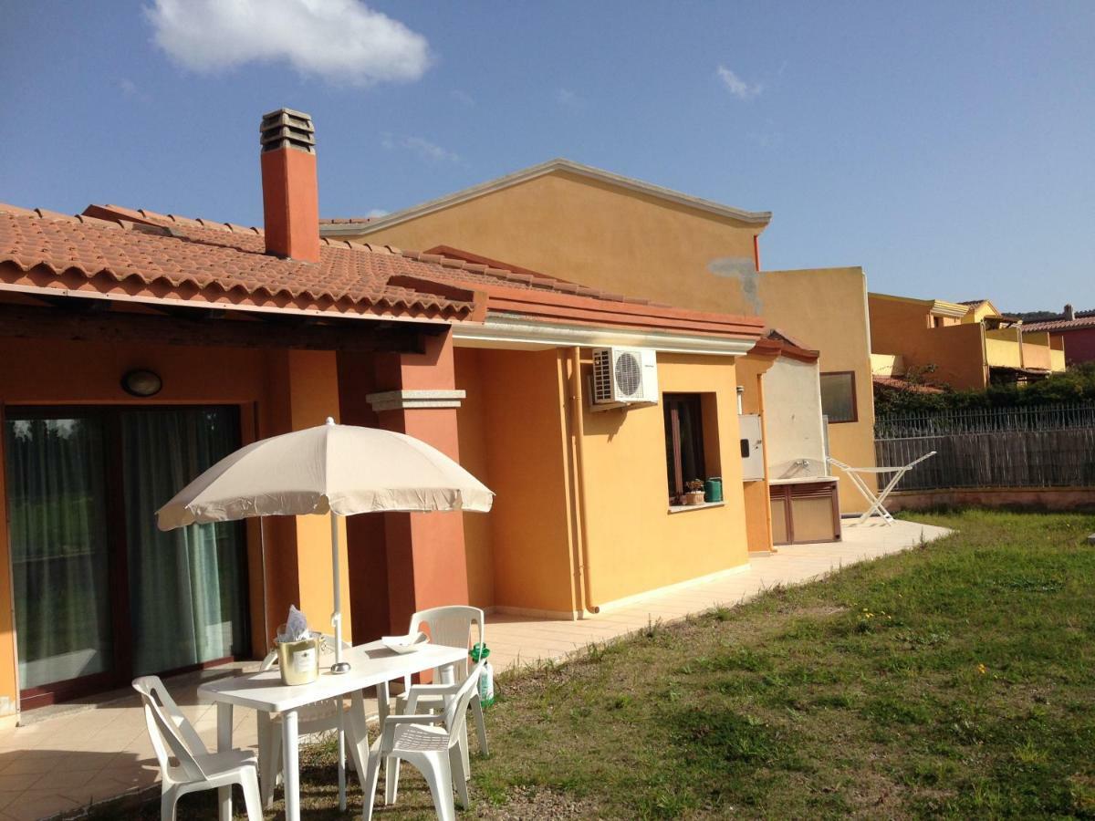 Villa Aurora Chia Εξωτερικό φωτογραφία